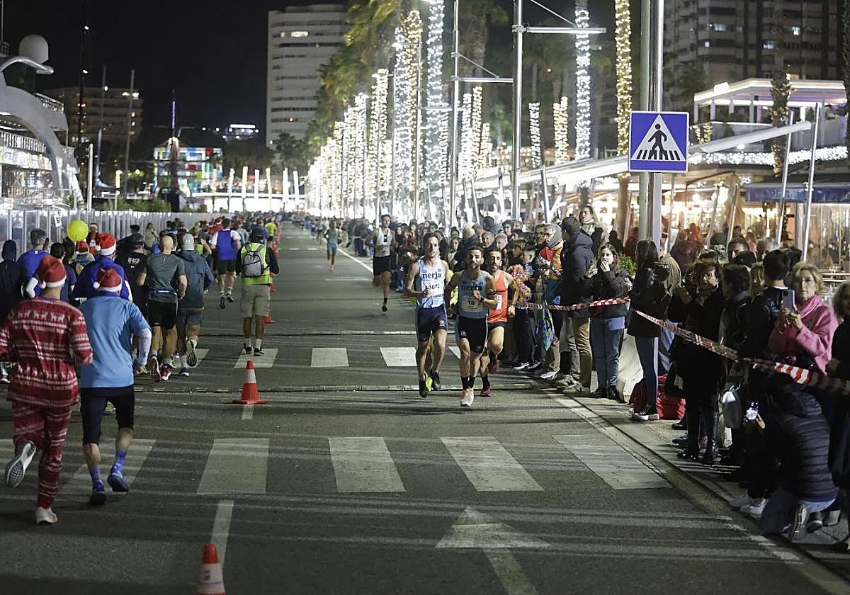 Malaga's Muelle Uno was filled with festive cheer from participants and spectators alike.