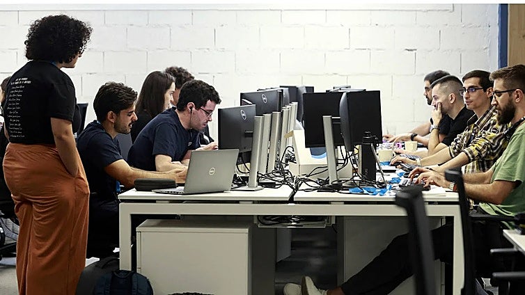 Malaga ends 2024 with 12,000 fewer unemployed and more than 23,000 jobs created