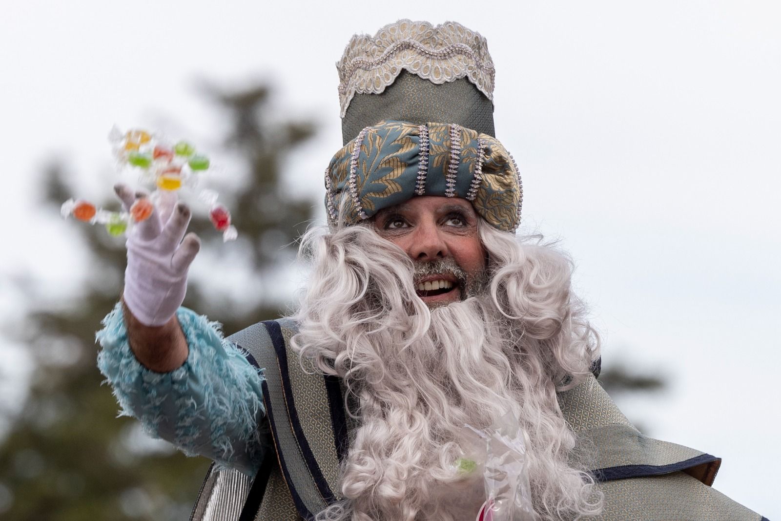 Malaga city&#039;s huge Three Kings cavalcade 2025, in pictures