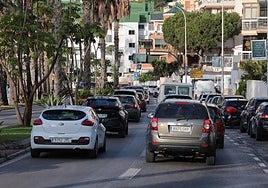Vehicles in a traffic jam on the Picasso promenade.