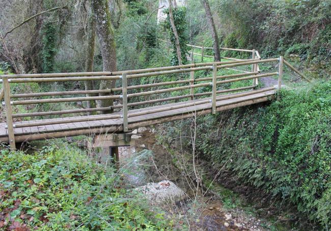 The route is now almost entirely accessible thanks to wooden footbridges and other bridges.