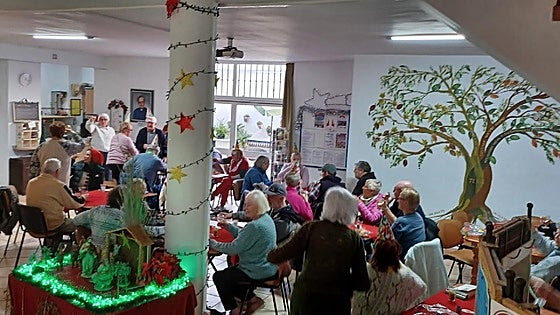Lux Mundi Torre del Mar welcomes New Year with cava and 'lucky' grapes