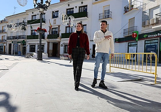 The councillor for town planning and the mayor of Torrox, in the central square.