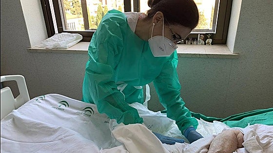 Andalucía needs 30,000 more nurses to reach European average, according to WHO