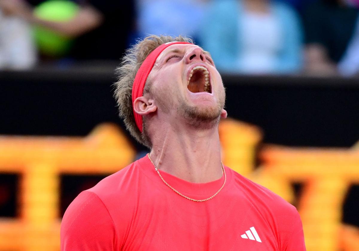 Alejandro Davidovich celebrates his victory on Friday.