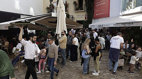 Unsustainable tourist 'saturation' is finally acknowledged by Malaga city hall