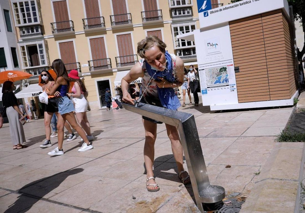 Drinking water fountain in the Alcazabilla area.