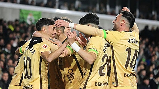 More defensive lapses see Malaga CF edged out by league leaders