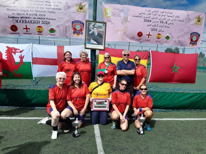 Nicki Bracey with fellow Team Spain players in Marrakesh. S