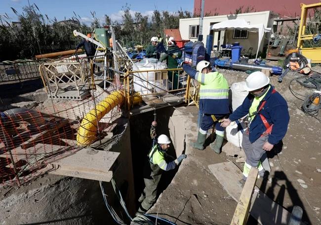 Works in progress at the Perales 3 well.