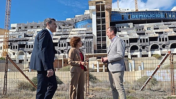 Spanish government to approve expropriation and demolition of controversial 422-room El Algarrobico hotel