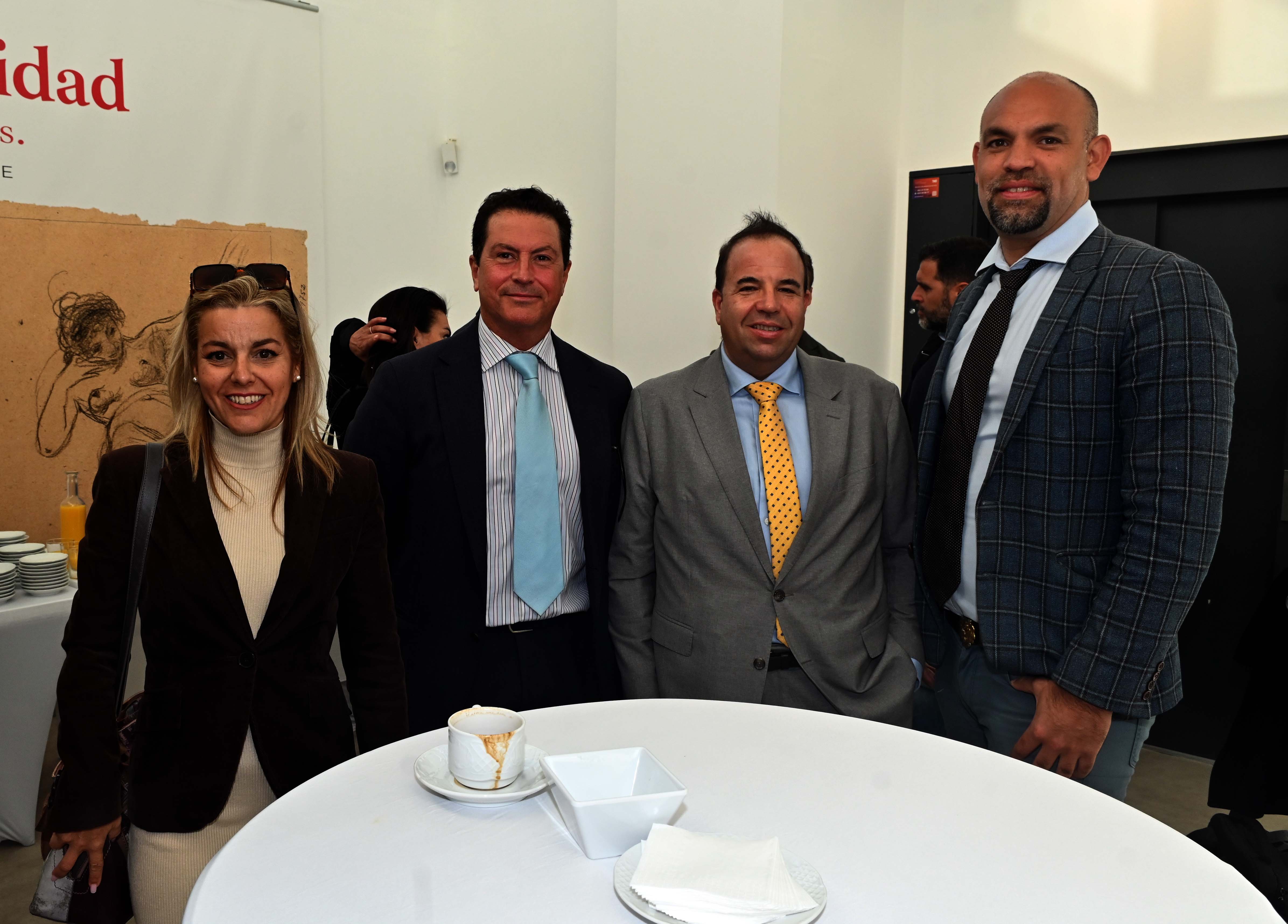 SUR in English real estate and property investment forum in Estepona, in pictures