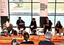 This Monday morning's SUR in English Real Estate Forum 2025.