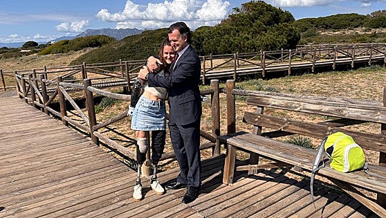 Family of young Malaga parasurfer reaches agreement with Junta to offer better care for amputees
