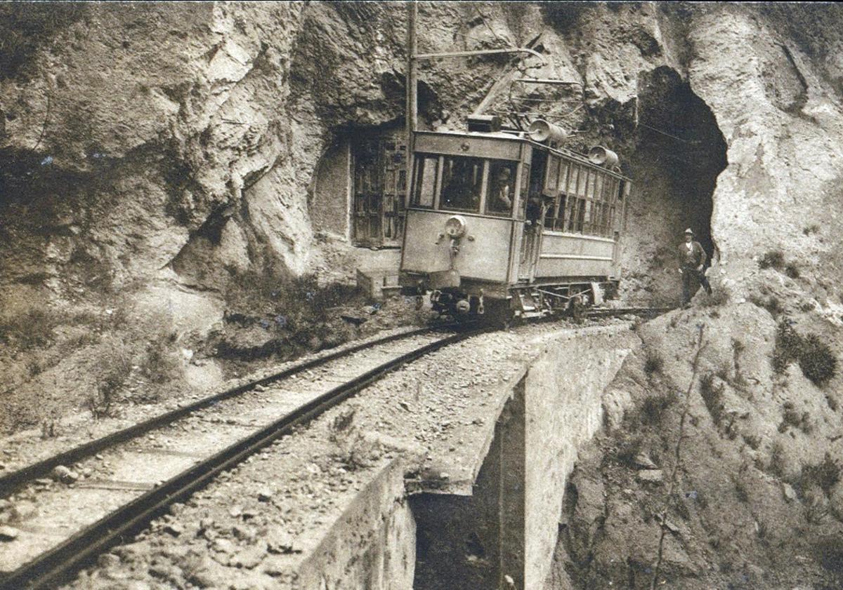 Imagen principal - Granada&#039;s Sierra Nevada tramway would have been 100 years old this month