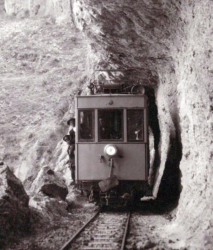 Imagen secundaria 2 - Granada&#039;s Sierra Nevada tramway would have been 100 years old this month