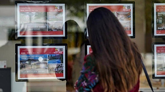 Tenant recovers more than 1,100 euros of illegal management fees from real estate agency in Spain