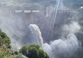Casasola dam releasing the overflow on Tuesday.