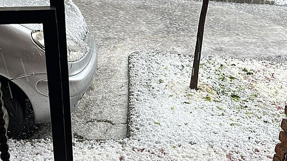 Heavy hailstorm takes Malaga town by surprise with yellow weather warning for rain in place