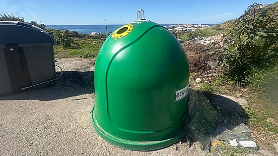 Malaga leads the way in glass recycling in Andalucía: these are the most conscientious Costa del Sol towns