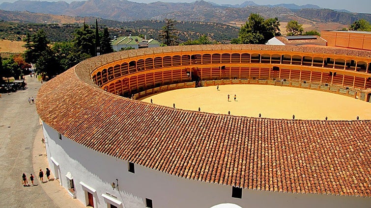 Major 3-million-euro plan unveiled to save Ronda's shifting historic bullring
