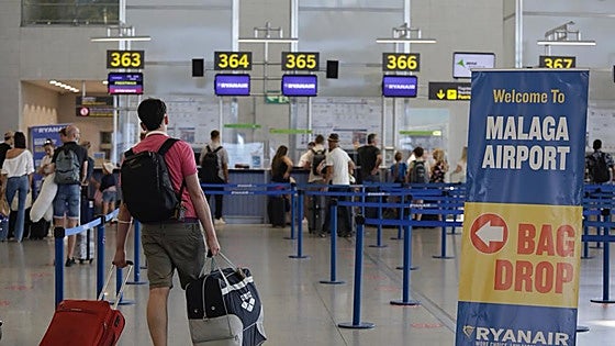 Ryanair launches new routes at Malaga Airport and offers 5.3m seats on flights this summer