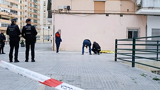 Police investigate suicide pact theory after Ukrainian couple plunge from eighth-floor window in Malaga