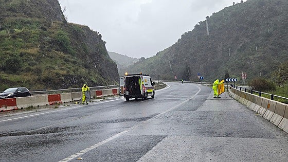 Central government signs new 20m contract for maintenance of 163km of key Malaga province roads