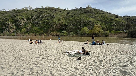 Fine white sandy beach magically appears in historic Spanish city following last month's storms