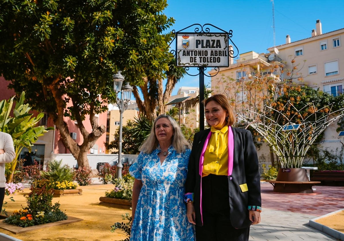 Adelina Abril and Margarita del Cid at the inauguration on Saturday.