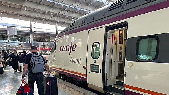 Renfe launches new 'early bird' high-speed train between Malaga and Seville