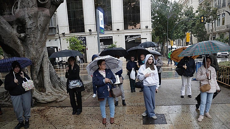 Rain threatens Palm Sunday and Holy Monday processions in Malaga