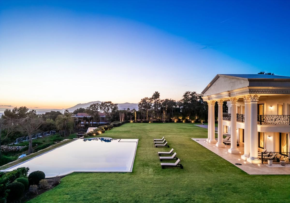 Imagen principal - One of Spain&#039;s most exclusive villas up for sale in Marbella: this is the eye-watering price tag