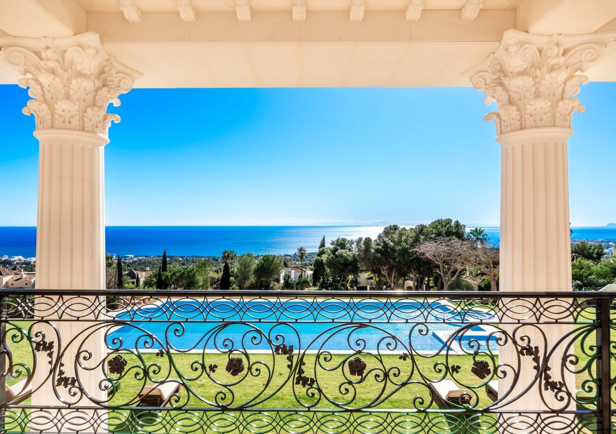 Imagen secundaria 1 - One of Spain&#039;s most exclusive villas up for sale in Marbella: this is the eye-watering price tag