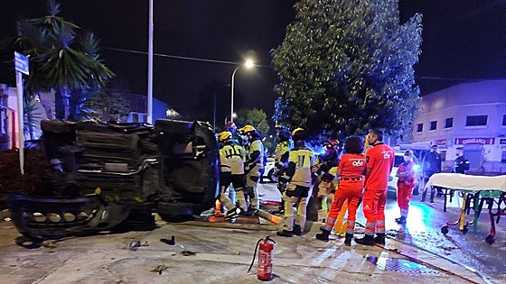 Young woman in critical condition after serious car smash on Malaga industrial estate