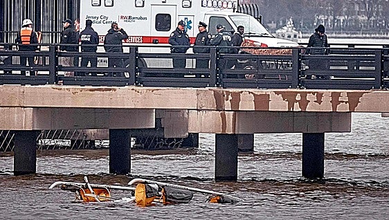 Five Spanish tourists die in New York sightseeing helicopter crash