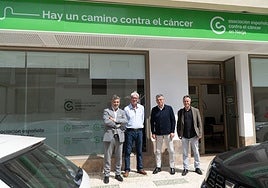AECC and Nerja town hall representatives outside the new headquarters.