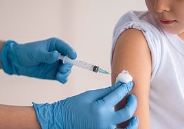 A child is vaccinated against meningitis.