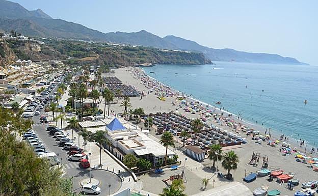Burriana Beach, Nerja
