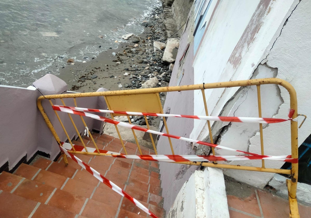 Urgent action at Torremuelle beach in Benalmádena to ensure safety this summer