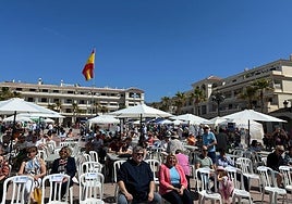 The event attracted residents and tourists of a number of different nationalities