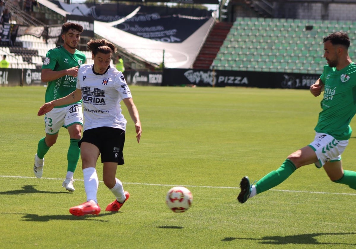 Antequera CF down to fifth after capitulation in Mérida