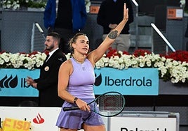 Aryna Sabalenka celebrates her victory against Svitolina.