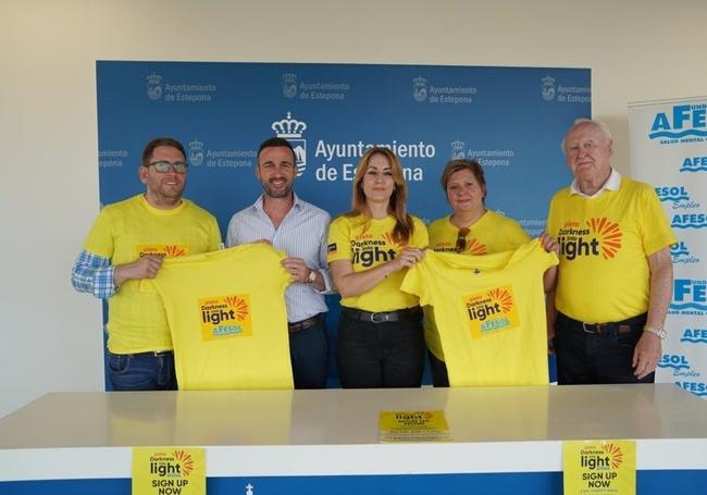 Darkness into Light campaign at Estepona town hall.