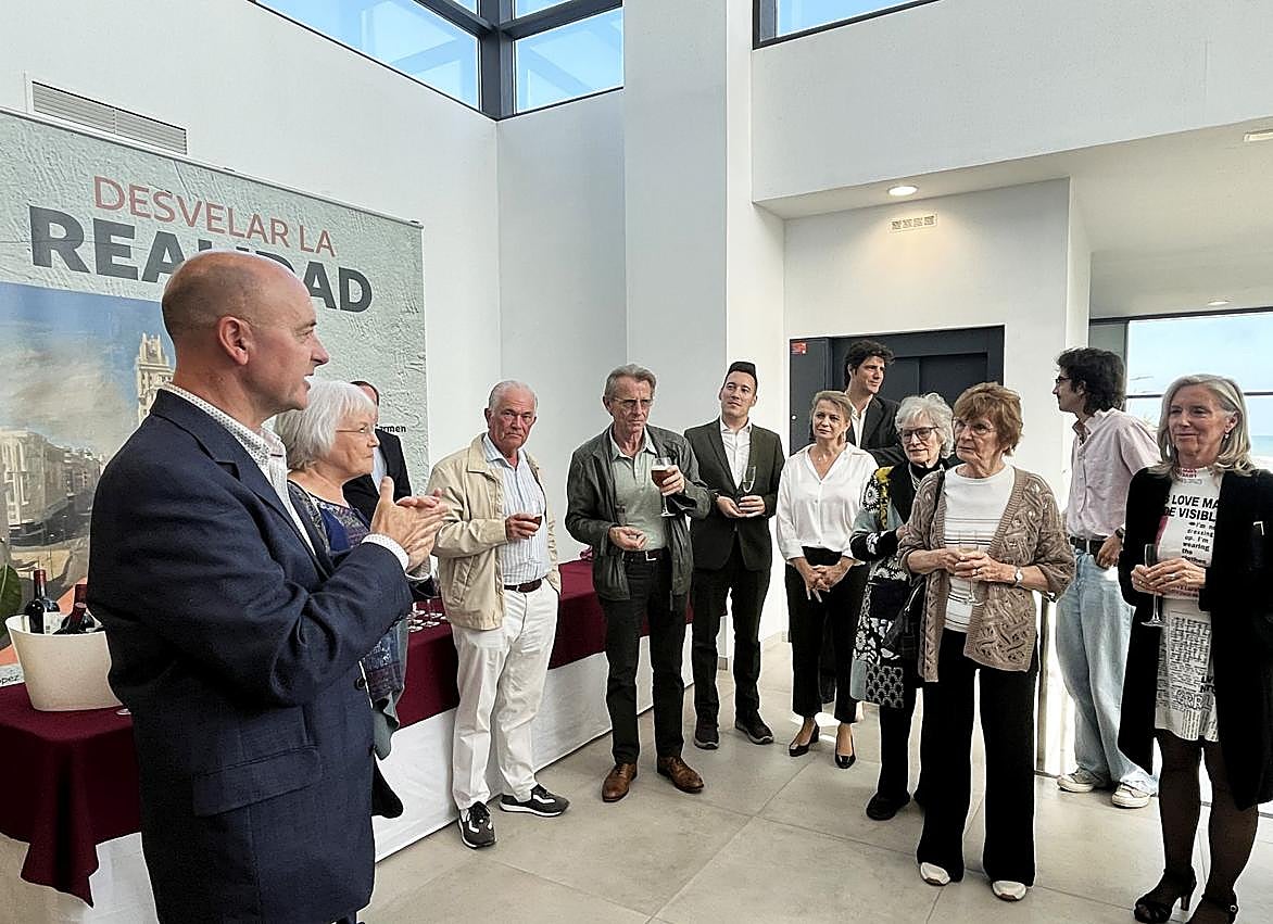 Imagen secundaria 1 - Costa Press Club members advised to &#039;watch this space&#039;