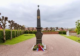 The monument to the Russian heroes.