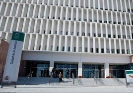 Eighteen-month prison sentence for attempting to burgle two shops in Estepona