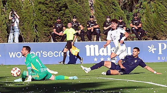 Marbella suffer but manage to win against Recreativo (3-1)