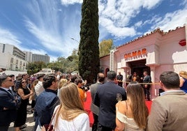 Gilmar's new office on its opening day.