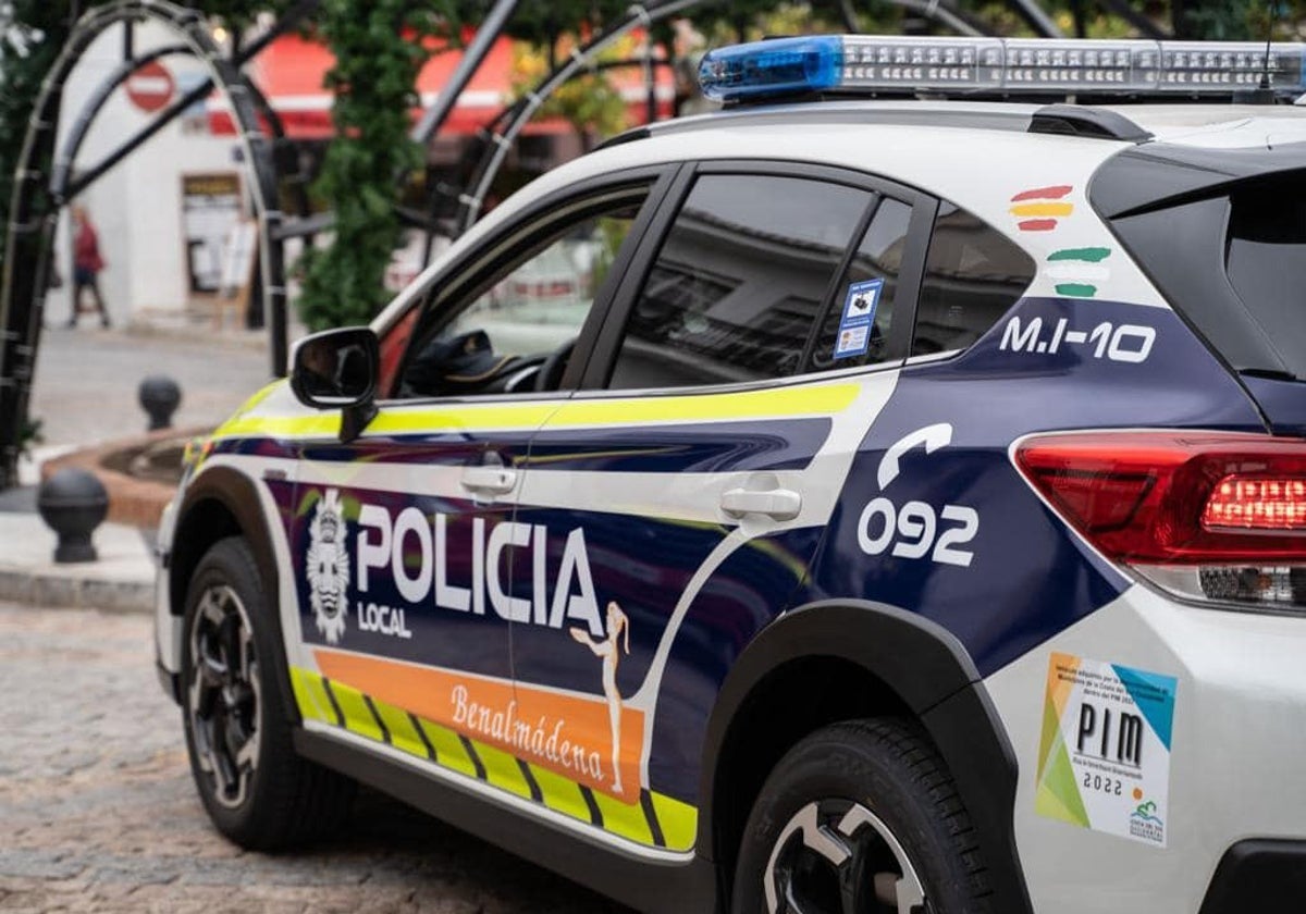 Off-duty police officer rushed to hospital ICU after being found unconscious with serious head injury in Benalmádena